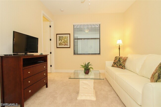 Foto del edificio - 3122 Aviamar Cir