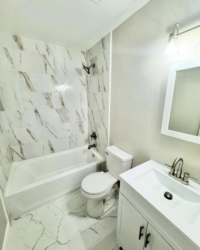 Building Photo - 1230 E Evans Ave