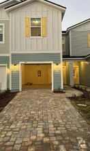 Building Photo - 322 Brandon Lks Dr
