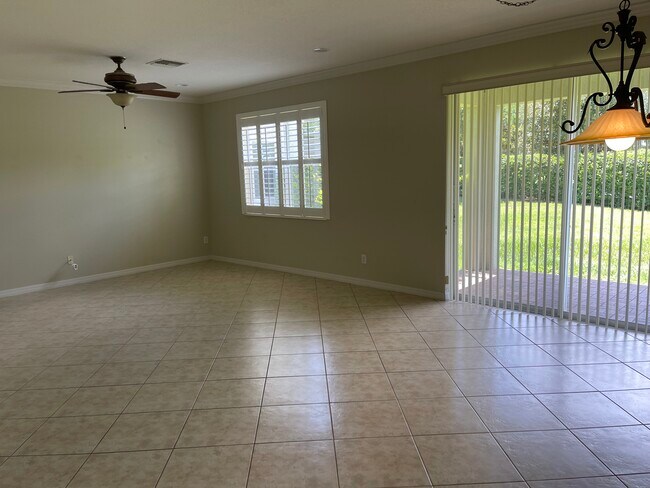 Foto del edificio - 2905 Winglewood Cir