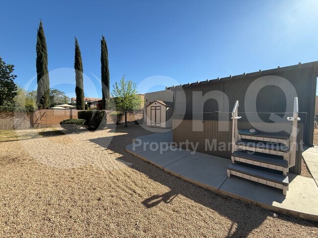 Foto del edificio - 1230 N Golden Palomino Pl