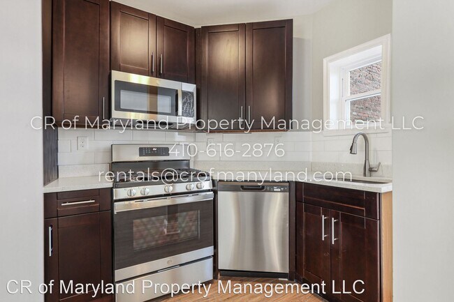 Building Photo - 3 br, 1.5 bath House - 1204 Bonaparte Ave