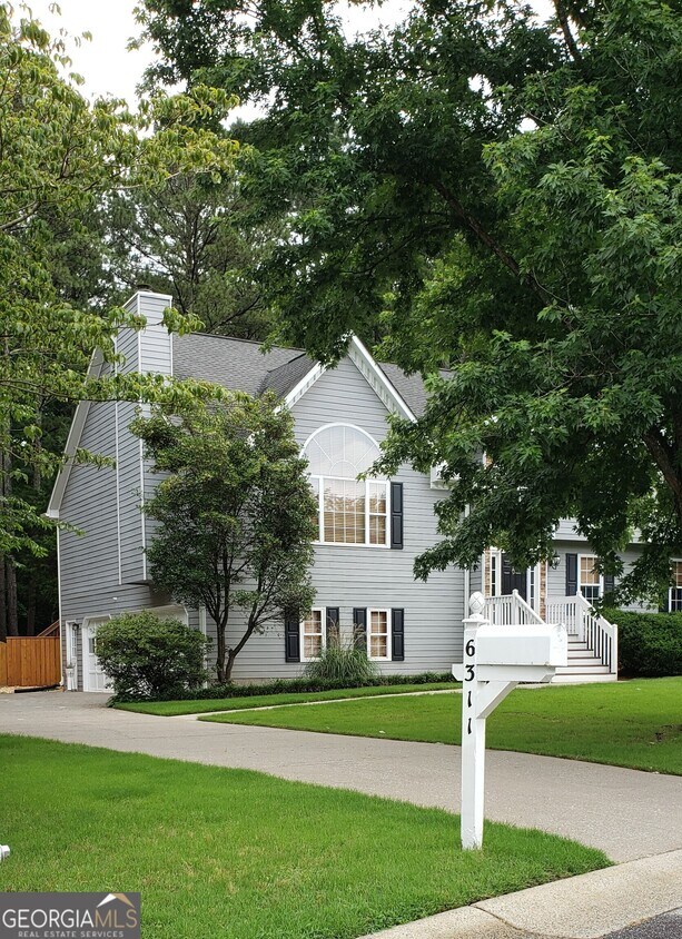 Primary Photo - 6311 Cheatham Lake Dr NW