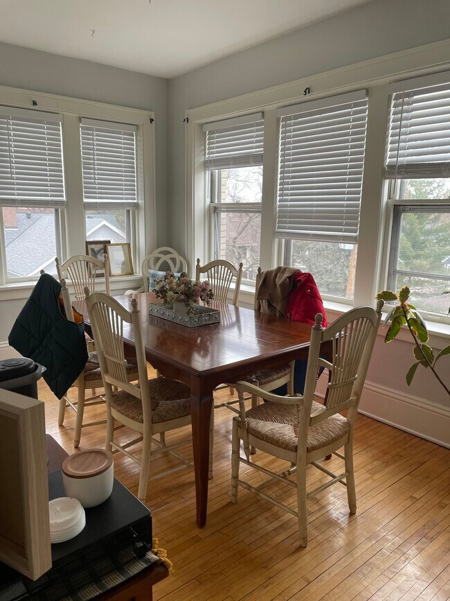 2728 Humboldt 2728 Humboldt Ave S Minneapolis, MN Apartments for