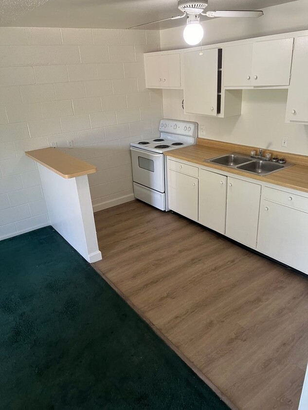 Primary Photo - Affordable 1 Bedroom Condo in Central Las ...