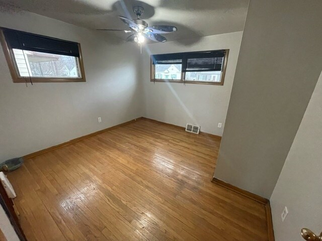 Building Photo - 4985 Broadview Rd