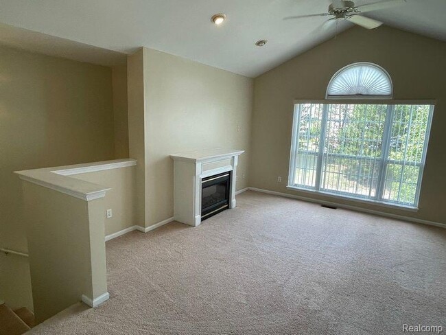 Building Photo - 45538 Warwick Dr