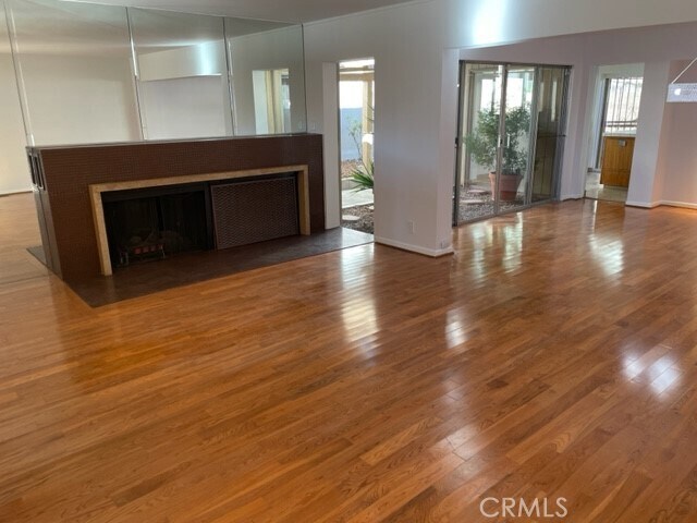 Foto del edificio - 1922 N St Andrews Pl