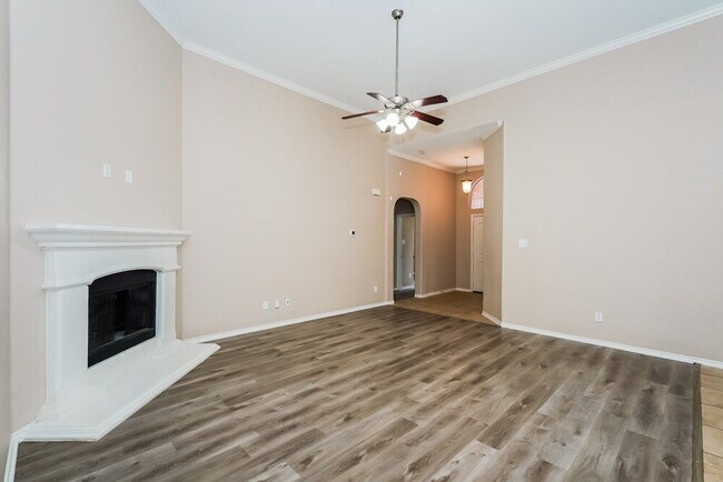 Foto del edificio - 6137 Kristen Dr