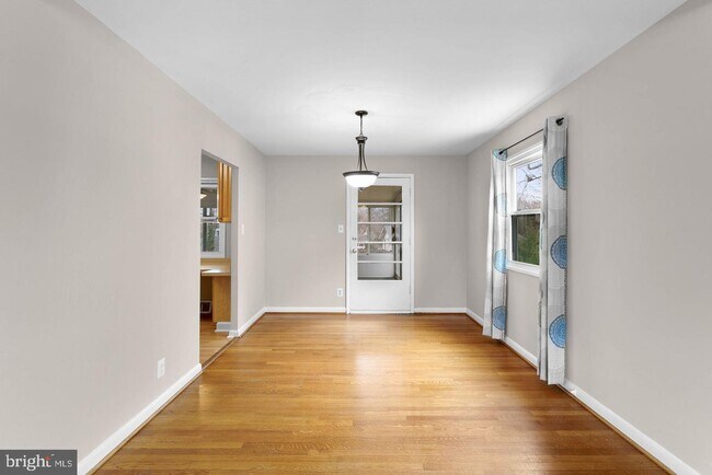 Building Photo - 1451 Wasp Ln