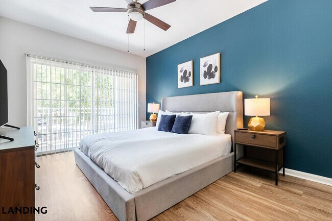Foto del edificio - 2801 Biltmore Park Dr