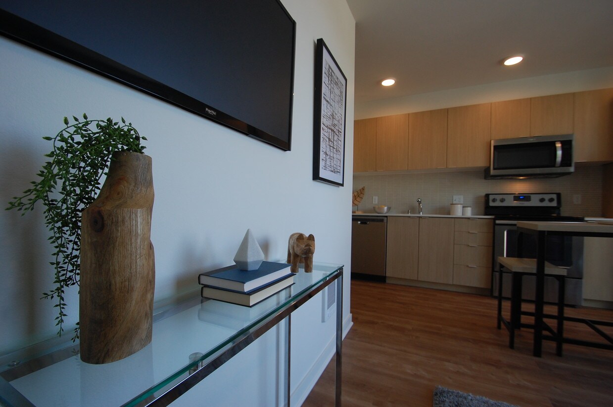 Primary Photo - 1601 N 45th St