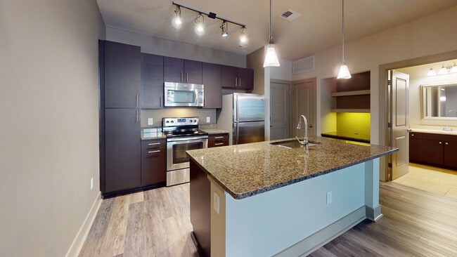 Interior Photo - Domain College Park