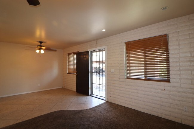 Building Photo - 1234 n 36th street # 133, phoenix az