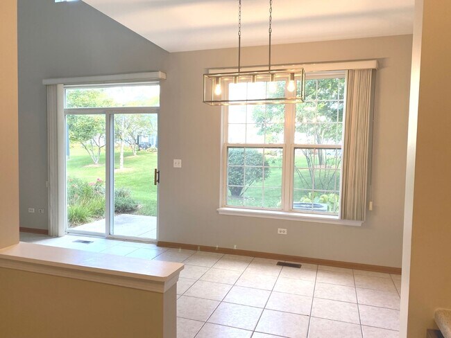 Building Photo - 2924 RUTLAND Cir