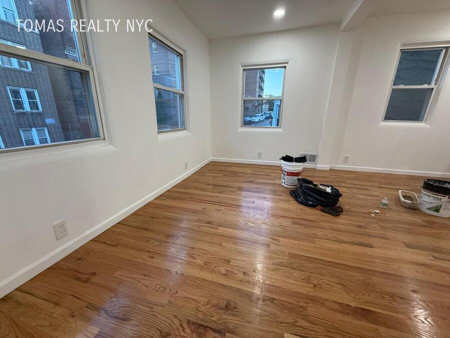 Photo - 41 Caryl Ave-2