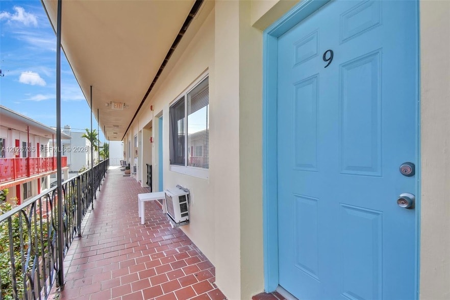 Photo - 1135 Euclid Avenue Unit 202