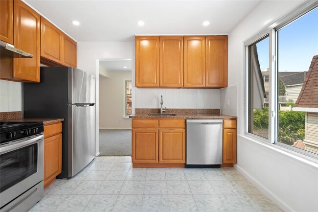 Foto del edificio - 15-72-72 216th St
