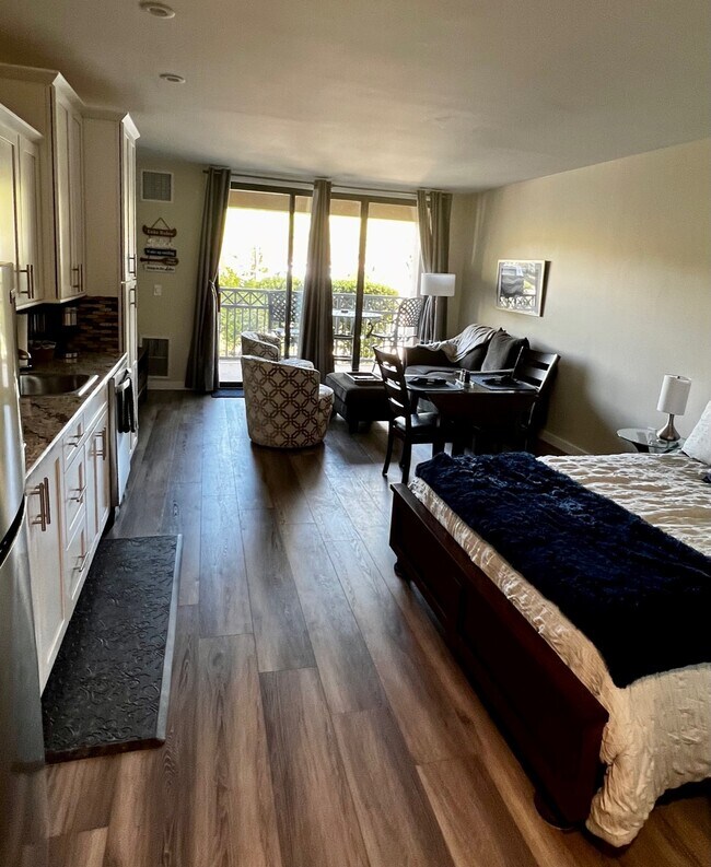 condominio desde la entrada - 29 Montelago Blvd