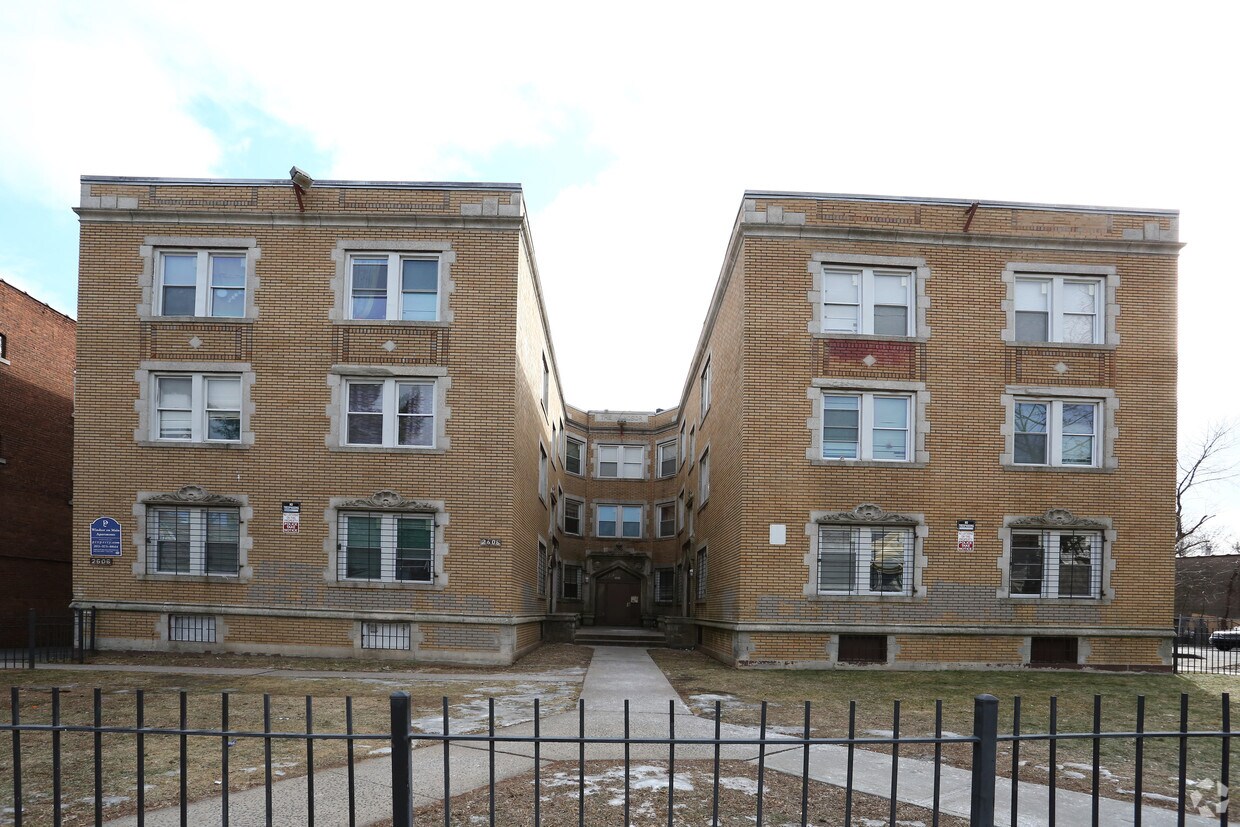 Foto del edificio - 2602-2606 Main St