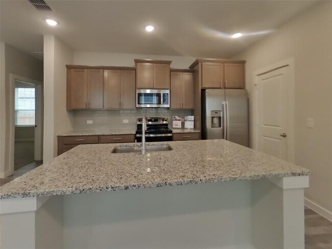 Building Photo - 1617 Mexican Heather Dr