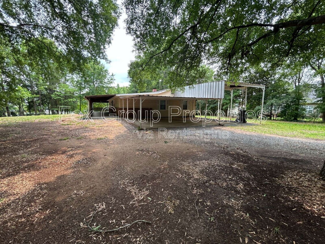 Foto principal - 579 Old Speedway Dr NW