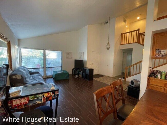 Building Photo - 4 br, 2.5 bath House - 8194 Darien Cir