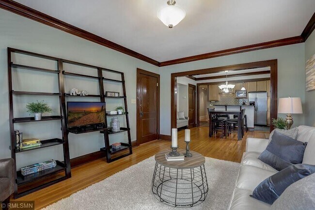 Foto del edificio - 3508 Emerson Ave S