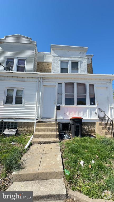 Building Photo - 144 E 21st St
