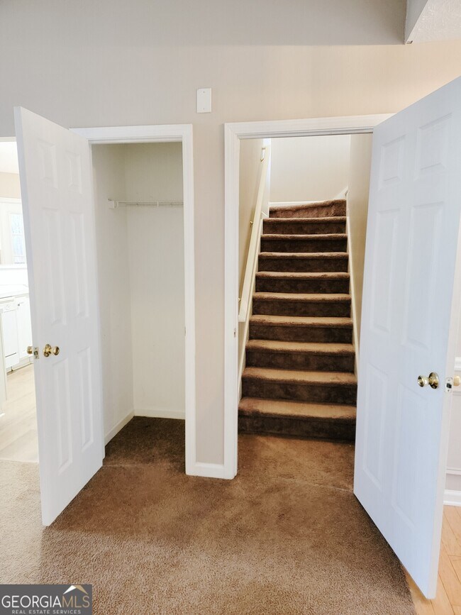 Building Photo - 5088 Abbotts Glen Way NW