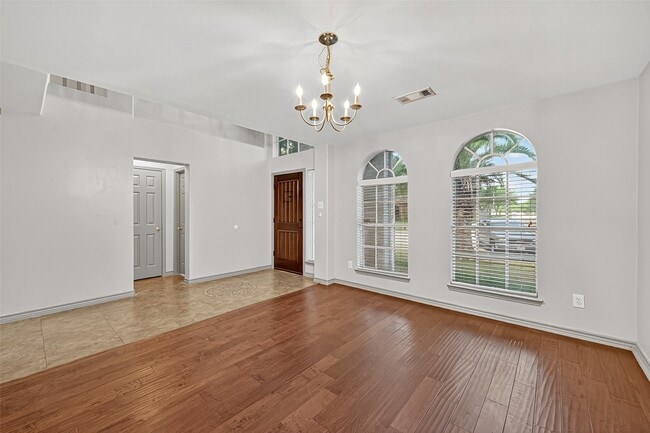 Building Photo - 14762 Country Rose Ln