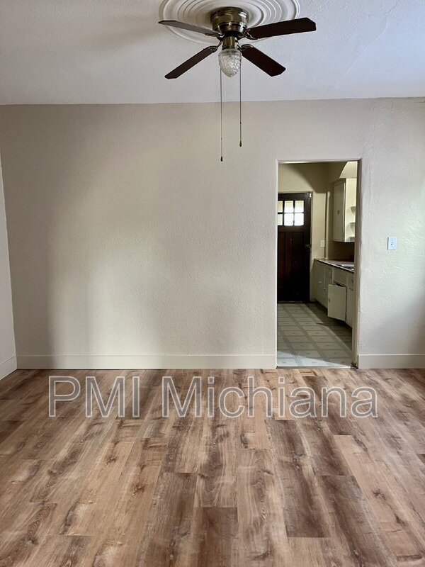 Building Photo - 338 N Olive St