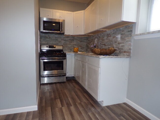 Building Photo - 6137 Callowhill St