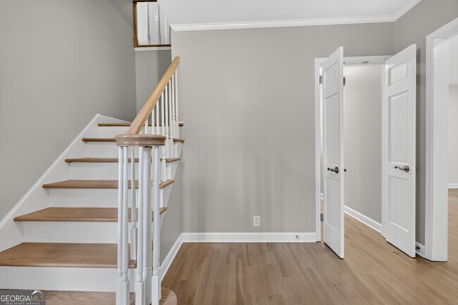 Foto del edificio - 4854 Springfield Dr
