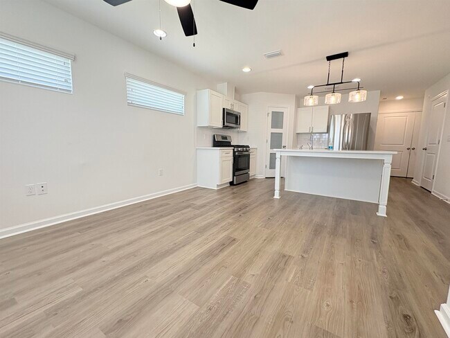 Building Photo - 3611 Meadow Vista Ln.
