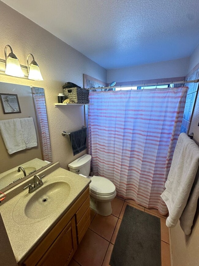 Building Photo - RIO RANCHO-VISTA HILLS