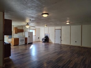 Building Photo - 457 Angel Pt Trl