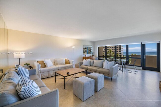 Foto del edificio - 4900 N Ocean Blvd