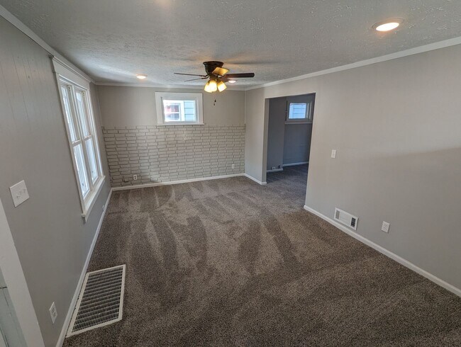 Building Photo - Land Contract Opportunity – $89,900 with j...