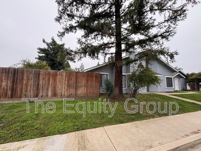 Building Photo - 1642 N Goddard St