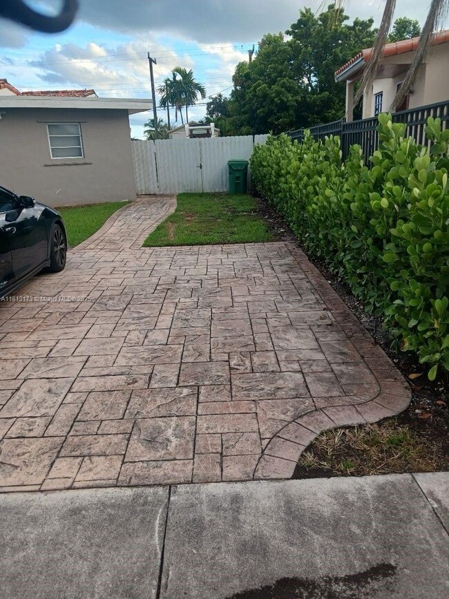 Foto del edificio - 8010 SW 19th St