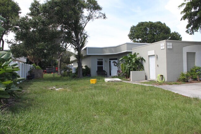 Foto del edificio - 673 Ipswich St