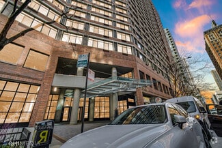 Building Photo - 211 E Ohio St
