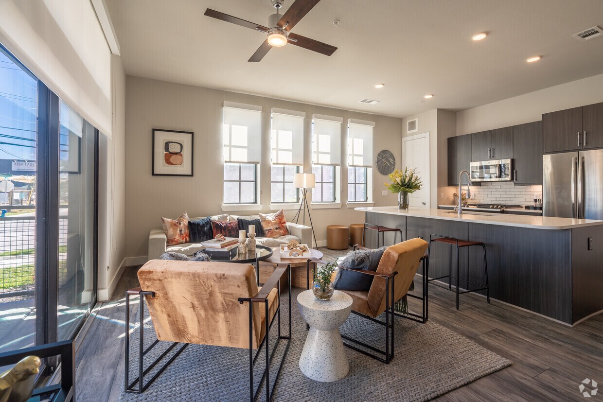 Bellrock Sawyer Yards Apartments in Houston, TX