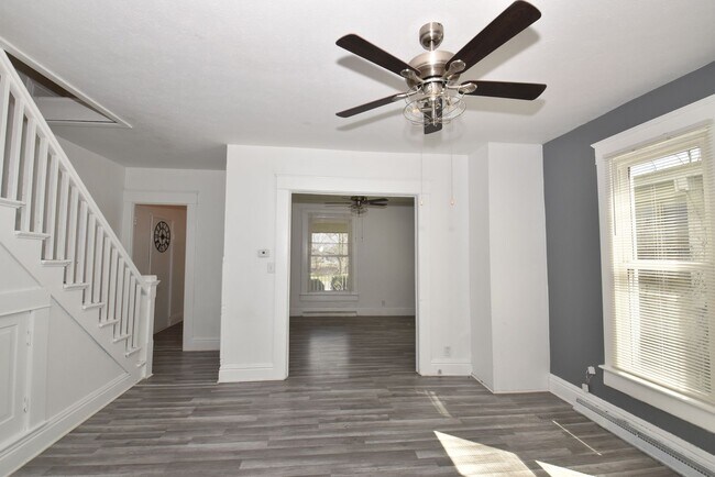 Foto del edificio - 313 N. Riverside Dr. Elkhart, IN 46514