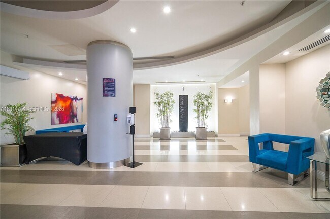 Foto del edificio - 3001 S Ocean Dr