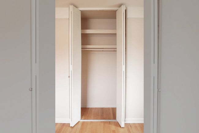 Interior Photo - Manchester Flats
