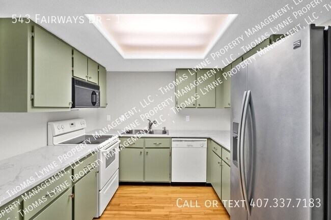 Foto del edificio - 543 Fairways Dr