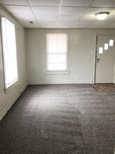 Building Photo - 317 Miami St