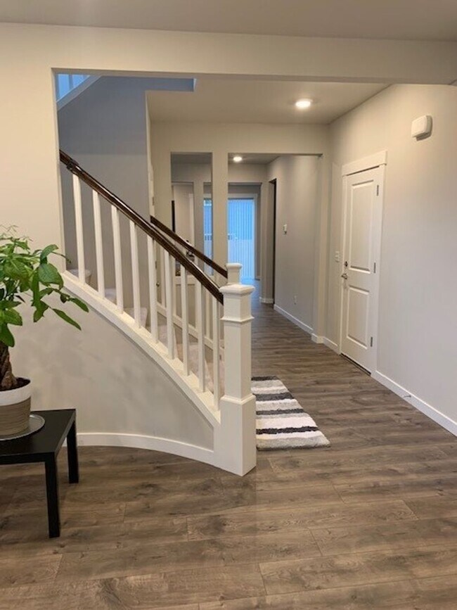 Building Photo - 5 Bed 3 Bath Home in Lake Stevens SD -  Av...